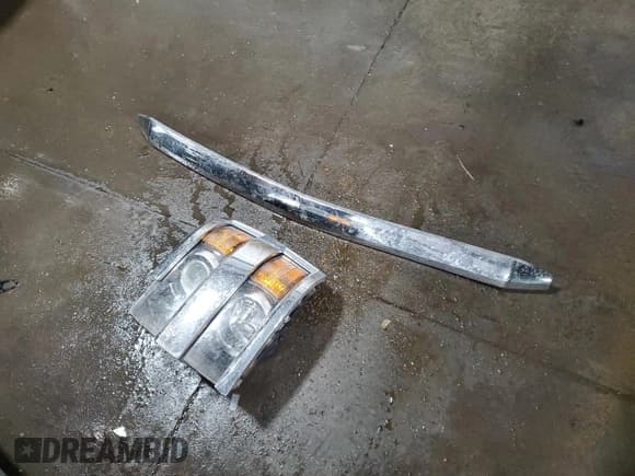 ✅ 2015 Chevrolet Silverado 2500HD LT • VIN: 1GC1KVEG1FF608567 • Лот: 83849915. Опубликован ранее на Copart с пробегом 117 070 миль. Бесплатный доступ к архиву аукционных продаж из США и подробный отчёт об истории автомобиля на DreamBid. Изображение 12.