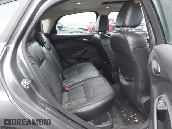 ✅ 2014 Ford Focus Titanium • VIN: 1FADP3N29EL422630 • Lot: 43743369. Listed on IAAI with 96,753 mi. Free auction sales archive from the USA and detailed vehicle history report at DreamBid. Image 8.