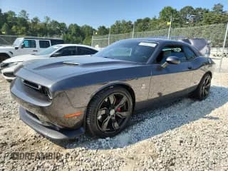 ✅ 2018 Dodge Challenger R/T Scat Pack • VIN: 2C3CDZFJ5JH142125 • Lot: 71885115. Wystawiony na Copart z przebiegiem 68 767 mil. Bezpłatny archiwum sprzedaży aukcyjnych z USA i szczegółowy raport historii pojazdu na DreamBid. Zdjęcie 1.