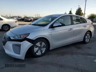 ✅ 2017 Hyundai Ioniq Blue • VIN: KMHC65LC1HU022409 • Лот: 82265615. Опубликован ранее на Copart с пробегом 83 392 миль. Бесплатный доступ к архиву аукционных продаж из США и подробный отчёт об истории автомобиля на DreamBid. Изображение 1.