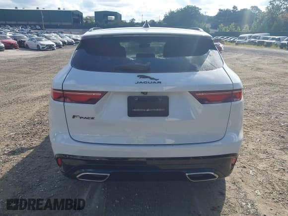 ✅ 2021 Jaguar F-Pace S • VIN: SADCJ2EU2MA666945 • Lot: 43080415. Wystawiony na IAAI z przebiegiem 63 900 mil. Bezpłatny archiwum sprzedaży aukcyjnych z USA i szczegółowy raport historii pojazdu na DreamBid. Zdjęcie 17.