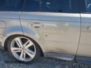 ✅ 2013 Land Rover Range Rover Sport HSE Lux • VIN: SALSK2D4XDA806271 • Lot: 43260795. Listed on IAAI with 101,452 mi. Free auction sales archive from the USA and detailed vehicle history report at DreamBid. Image 6.