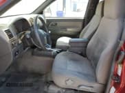 ✅ 2004 Chevrolet Colorado Z85 • VIN: 1GCCS198348122025 • Lot: 66398905. Wystawiony na Copart z przebiegiem 198 423 mil. Bezpłatny archiwum sprzedaży aukcyjnych z USA i szczegółowy raport historii pojazdu na DreamBid. Zdjęcie 7.