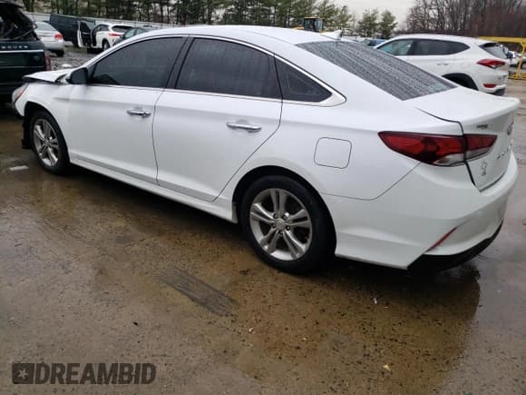 ✅ 2018 Hyundai Sonata Limited • VIN: 5NPE34AF9JH661196 • Lot: 42254783. Listed on Copart with 54,835 mi. Free auction sales archive from the USA and detailed vehicle history report at DreamBid. Image 2.