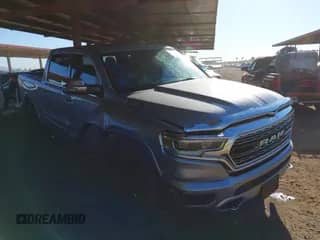 2020 Ram 1500 Limited z VIN 1C6SRFHT0LN170891, wystawiony jako IAAI lot #43152540 z przebiegiem 57 254 mil mil oraz . Historia ofert i sprzedaży dostępna na DreamBid. Obrazek 1.