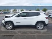 ✅ 2022 Jeep Compass Latitude • VIN: 3C4NJDBB3NT130597 • Lot: 43176887. Listed on IAAI with 32,490 mi. Free auction sales archive from the USA and detailed vehicle history report at DreamBid. Image 15.