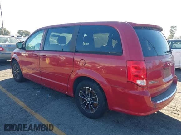 ✅ 2015 Dodge Grand Caravan R/T • VIN: 2C4RDGEG8FR555562 • Lot: 43905486. Listed on IAAI with 113,169 mi. Free auction sales archive from the USA and detailed vehicle history report at DreamBid. Image 3.