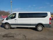 ✅ 2018 Ford Transit Passenger XL • VIN: 1FBZX2YM1JKA33699 • Lot: 41786863. Wystawiony na IAAI z przebiegiem 138 735 mil. Bezpłatny archiwum sprzedaży aukcyjnych z USA i szczegółowy raport historii pojazdu na DreamBid. Zdjęcie 14.