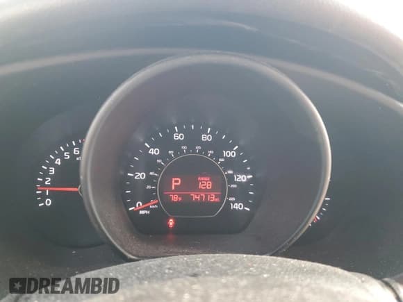 ✅ 2018 Kia Soul • VIN: KNDJN2A27J7554324 • Lot: 84233445. Wystawiony na Copart z przebiegiem 74 713 mil. Bezpłatny archiwum sprzedaży aukcyjnych z USA i szczegółowy raport historii pojazdu na DreamBid. Zdjęcie 9.