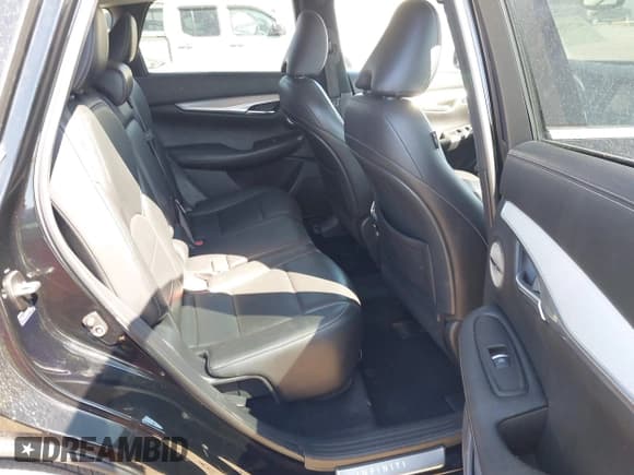 ✅ 2019 Infiniti QX50 Luxe • VIN: 3PCAJ5M32KF106229 • Lot: 41775874. Wystawiony na IAAI z przebiegiem 88 875 mil. Bezpłatny archiwum sprzedaży aukcyjnych z USA i szczegółowy raport historii pojazdu na DreamBid. Zdjęcie 8.