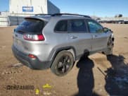 ✅ 2020 Jeep Cherokee Altitude • VIN: 1C4PJMLX7LD594966 • Lot: 88146765. Wystawiony na Copart z przebiegiem Nie podano. Bezpłatny archiwum sprzedaży aukcyjnych z USA i szczegółowy raport historii pojazdu na DreamBid. Zdjęcie 3.