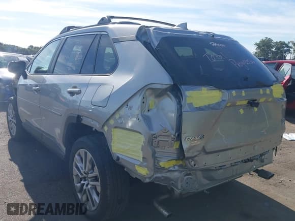 ✅ 2023 Toyota RAV4 XLE Premium • VIN: 2T3A1RFV9PW337698 • Lot: 43349377. Wystawiony na IAAI z przebiegiem 25 430 mil. Bezpłatny archiwum sprzedaży aukcyjnych z USA i szczegółowy raport historii pojazdu na DreamBid. Zdjęcie 3.