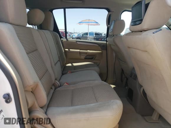 ✅ 2014 Nissan Armada SV • VIN: 5N1AA0NC9EN605130 • Лот: 62556195. Опубликован ранее на Copart с пробегом 137 548 миль. Бесплатный доступ к архиву аукционных продаж из США и подробный отчёт об истории автомобиля на DreamBid. Изображение 11.