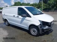 ✅ 2021 Mercedes-Benz Metris Cargo • VIN: W1YV0BEY4M3866526 • Лот: 42775317. Опубликован ранее на IAAI с пробегом 95 403 миль. Бесплатный доступ к архиву аукционных продаж из США и подробный отчёт об истории автомобиля на DreamBid. Изображение 1.