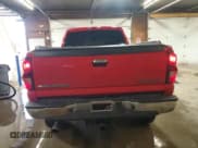✅ 2004 Chevrolet Silverado 2500HD LS • VIN: 1GCHK23U34F143230 • Lot: 93073575. Wystawiony na Copart z przebiegiem 200 178 mil. Bezpłatny archiwum sprzedaży aukcyjnych z USA i szczegółowy raport historii pojazdu na DreamBid. Zdjęcie 6.