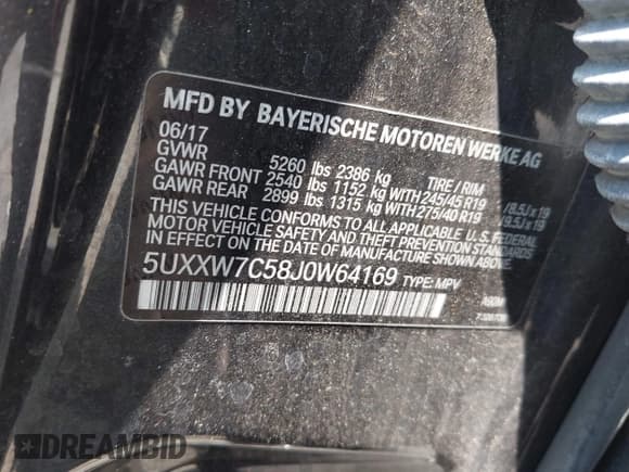 ✅ 2018 BMW X4 M40i • VIN: 5UXXW7C58J0W64169 • Lot: 42380248. Wystawiony na IAAI z przebiegiem 116 712 mil. Bezpłatny archiwum sprzedaży aukcyjnych z USA i szczegółowy raport historii pojazdu na DreamBid. Zdjęcie 9.