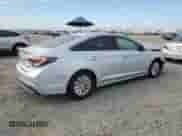 2017 Hyundai Sonata SE with VIN KMHE24L3XHA065145, listed as a Copart auction lot 81116165 with 150,916 mi miles and Clean title. Bid and sale history available at DreamBid. Image 3.