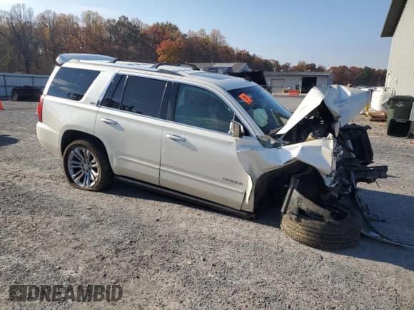 ✅ 2015 Chevrolet Tahoe LTZ • VIN: 1GNSKCKC1FR112975 • Lot: 90706295. Wystawiony na Copart z przebiegiem Nie podano. Bezpłatny archiwum sprzedaży aukcyjnych z USA i szczegółowy raport historii pojazdu na DreamBid. Zdjęcie 4.