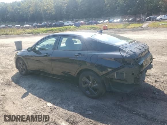 ✅ 2023 Hyundai Elantra SEL • VIN: 5NPLM4AG7PH112473 • Lot: 81221095. Listed on Copart with 44,687 mi. Free auction sales archive from the USA and detailed vehicle history report at DreamBid. Image 2.