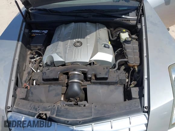 ✅ 2005 Cadillac XLR • VIN: 1G6YV34A855600349 • Lot: 42764333. Listed on IAAI with 91,067 mi. Free auction sales archive from the USA and detailed vehicle history report at DreamBid. Image 10.