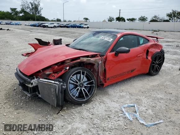 ✅ 2021 Porsche 911 Turbo S • VIN: WP0AD2A93MS258041 • Lot: 62821735. Wystawiony na Copart z przebiegiem 30 023 mil. Bezpłatny archiwum sprzedaży aukcyjnych z USA i szczegółowy raport historii pojazdu na DreamBid. Zdjęcie 1.