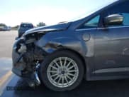 ✅ 2013 Ford C-Max SEL • VIN: 1FADP5CU5DL549289 • Lot: 43704297. Wystawiony na IAAI z przebiegiem 147 088 mil. Bezpłatny archiwum sprzedaży aukcyjnych z USA i szczegółowy raport historii pojazdu na DreamBid. Zdjęcie 6.