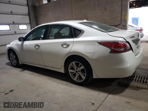 ✅ 2015 Nissan Altima SL • VIN: 1N4AL3AP2FC431526 • Lot: 87284515. Listed on Copart with 105,630 mi. Free auction sales archive from the USA and detailed vehicle history report at DreamBid. Image 2.