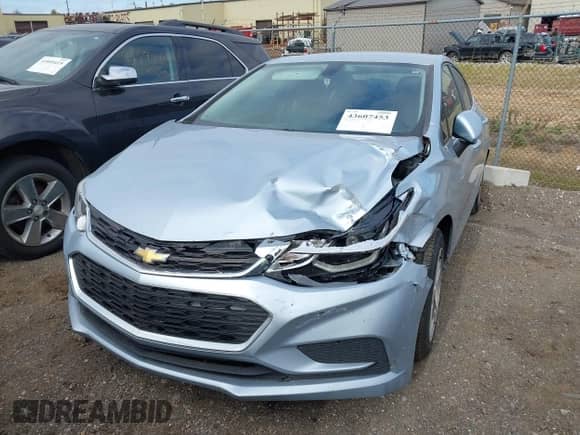 2017 Chevrolet Cruze LT z VIN 1G1BE5SMXH7277015, wystawiony jako IAAI lot #43607453 z przebiegiem 252 445 mil mil oraz . Historia ofert i sprzedaży dostępna na DreamBid. Obrazek 12.
