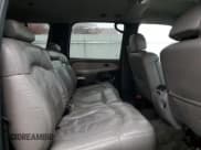 ✅ 2001 Chevrolet Suburban LT • VIN: 3GNFK16TX1G142775 • Лот: 86489074. Опубликован ранее на Copart с пробегом Не указан. Бесплатный доступ к архиву аукционных продаж из США и подробный отчёт об истории автомобиля на DreamBid. Изображение 11.