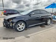✅ 2015 Hyundai Sonata • VIN: KMHEC4A44FA129184 • Лот: 84005665. Опубликован ранее на Copart с пробегом 150 397 миль. Бесплатный доступ к архиву аукционных продаж из США и подробный отчёт об истории автомобиля на DreamBid. Изображение 1.