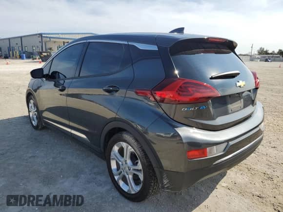 2017 Chevrolet Bolt EV LT z VIN 1G1FW6S03H4182721, wystawiony jako Copart lot #82183373 z przebiegiem 58 144 mil mil oraz . Historia ofert i sprzedaży dostępna na DreamBid. Obrazek 2.