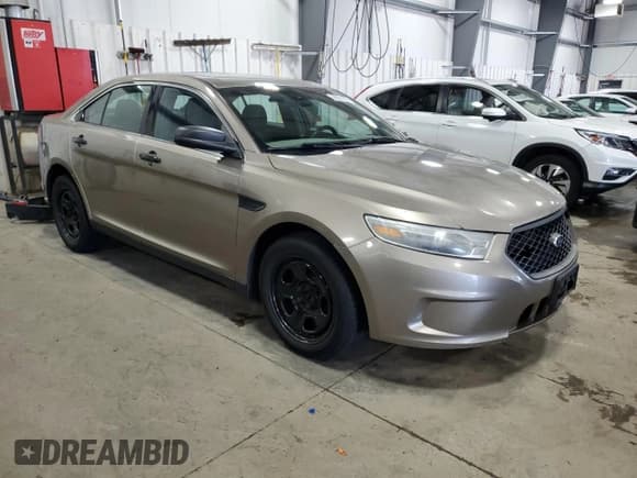 ✅ 2013 Ford Police Interceptor • VIN: 1FAHP2M8XDG124211 • Лот: 56551385. Опубликован ранее на Copart с пробегом 170 914 миль. Бесплатный доступ к архиву аукционных продаж из США и подробный отчёт об истории автомобиля на DreamBid. Изображение 4.