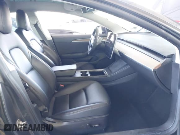 ✅ 2022 Tesla Model 3 Long Range • VIN: 5YJ3E1EB5NF126104 • Lot: 41845943. Wystawiony na IAAI z przebiegiem 46 492 mil. Bezpłatny archiwum sprzedaży aukcyjnych z USA i szczegółowy raport historii pojazdu na DreamBid. Zdjęcie 5.