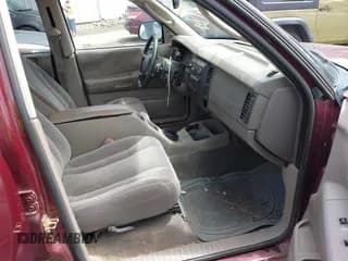 ✅ 2003 Dodge Dakota SLT • VIN: 1D7HL48N63S281141 • Lot: 42456145. Wystawiony na IAAI z przebiegiem 202 935 mil. Bezpłatny archiwum sprzedaży aukcyjnych z USA i szczegółowy raport historii pojazdu na DreamBid. Zdjęcie 5.