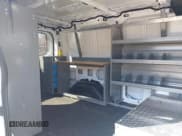 ✅ 2023 Ford Transit Cargo • VIN: 1FTYE1Y84PKA65923 • Lot: 41768036. Wystawiony na IAAI z przebiegiem 18 856 mil. Bezpłatny archiwum sprzedaży aukcyjnych z USA i szczegółowy raport historii pojazdu na DreamBid. Zdjęcie 8.