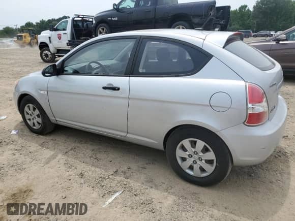 2009 Hyundai Accent GS с VIN KMHCM36C89U119615, выставлен на аукционе Copart как лот 60686265 с пробегом 106 778 миль миль и Чистый • Clean title. История ставок и продаж доступна на DreamBid. Изображение 2.