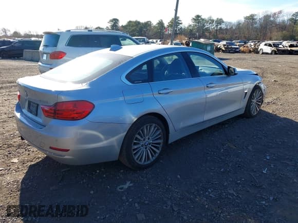 ✅ 2015 BMW 4 Series 428i xDrive • VIN: WBA4A7C59FD415086 • Lot: 40887646. Listed on IAAI with 61,870 mi. Free auction sales archive from the USA and detailed vehicle history report at DreamBid. Image 4.