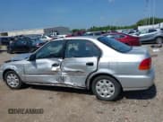 ✅ 1998 Honda Civic LX • VIN: 1HGEJ6574WL021373 • Lot: 42216254. Listed on IAAI with 205,333 mi. Free auction sales archive from the USA and detailed vehicle history report at DreamBid. Image 14.