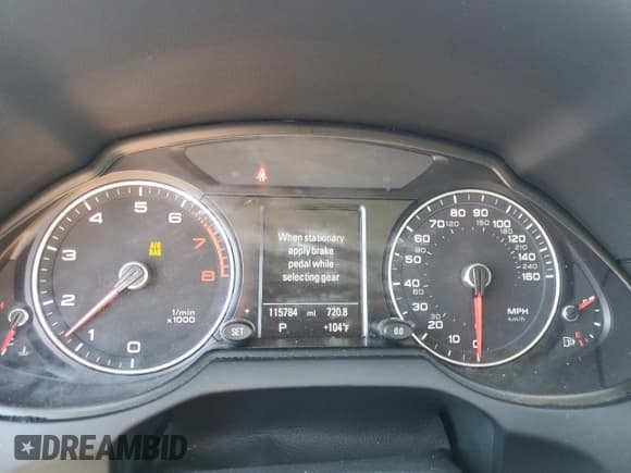 ✅ 2017 Audi Q5 Premium • VIN: WA1C2AFP2HA066082 • Lot: 80818105. Listed on Copart with 115,784 mi. Free auction sales archive from the USA and detailed vehicle history report at DreamBid. Image 9.