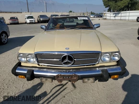 ✅ 1978 Mercedes-Benz SL • VIN: 10704412048026 • Lot: 83472774. Listed on Copart with 74,129 mi. Free auction sales archive from the USA and detailed vehicle history report at DreamBid. Image 5.