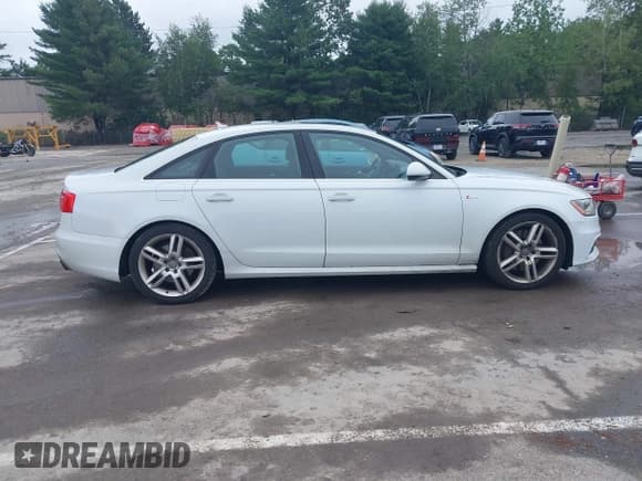 ✅ 2014 Audi A6 Prestige • VIN: WAUHGAFC8EN157644 • Lot: 42717524. Listed on IAAI with 157,833 mi. Free auction sales archive from the USA and detailed vehicle history report at DreamBid. Image 13.