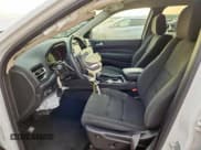 ✅ 2021 Dodge Durango SXT • VIN: 1C4RDHAG9MC884367 • Lot: 69874385. Wystawiony na Copart z przebiegiem 44 782 mil. Bezpłatny archiwum sprzedaży aukcyjnych z USA i szczegółowy raport historii pojazdu na DreamBid. Zdjęcie 7.