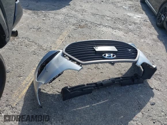 ✅ 2016 Hyundai Veloster Turbo • VIN: KMHTC6AE4GU303847 • Lot: 42113605. Wystawiony na IAAI z przebiegiem 130 416 mil. Bezpłatny archiwum sprzedaży aukcyjnych z USA i szczegółowy raport historii pojazdu na DreamBid. Zdjęcie 12.