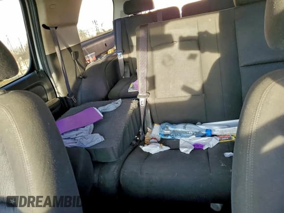 ✅ 2011 Chevrolet Suburban LS • VIN: 1GNSCHE09BR265951 • Lot: 93891265. Listed on Copart with 209,312 mi. Free auction sales archive from the USA and detailed vehicle history report at DreamBid. Image 10.