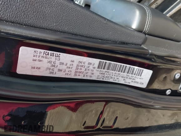 ✅ 2019 Dodge Durango SXT Plus • VIN: 1C4RDJAG2KC780114 • Lot: 42572276. Wystawiony na IAAI z przebiegiem 120 756 mil. Bezpłatny archiwum sprzedaży aukcyjnych z USA i szczegółowy raport historii pojazdu na DreamBid. Zdjęcie 9.