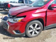 ✅ 2020 Chevrolet Traverse LT • VIN: 1GNEVHKW9LJ262631 • Lot: 43158904. Wystawiony na IAAI z przebiegiem 78 842 mil. Bezpłatny archiwum sprzedaży aukcyjnych z USA i szczegółowy raport historii pojazdu na DreamBid. Zdjęcie 17.