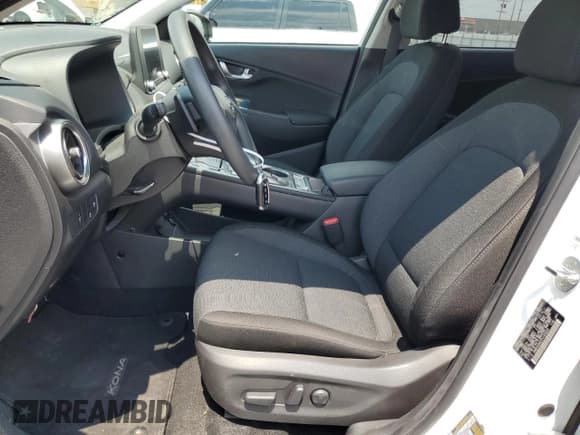 ✅ 2023 Hyundai Kona SE • VIN: KM8K23AG7PU166529 • Лот: 62826544. Опубликован ранее на Copart с пробегом 22 949 миль. Бесплатный доступ к архиву аукционных продаж из США и подробный отчёт об истории автомобиля на DreamBid. Изображение 7.