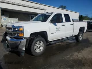✅ 2019 Chevrolet Silverado 2500HD Work Truck • VIN: 2GC2KREG5K1152456 • Lot: 57649075. Wystawiony na Copart z przebiegiem 173 326 mil. Bezpłatny archiwum sprzedaży aukcyjnych z USA i szczegółowy raport historii pojazdu na DreamBid. Zdjęcie 1.