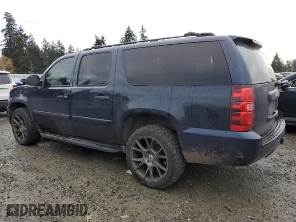 ✅ 2007 Chevrolet Suburban LT • VIN: 1GNFK16397J248688 • Lot: 81838244. Wystawiony na Copart z przebiegiem 155 939 mil. Bezpłatny archiwum sprzedaży aukcyjnych z USA i szczegółowy raport historii pojazdu na DreamBid. Zdjęcie 2.