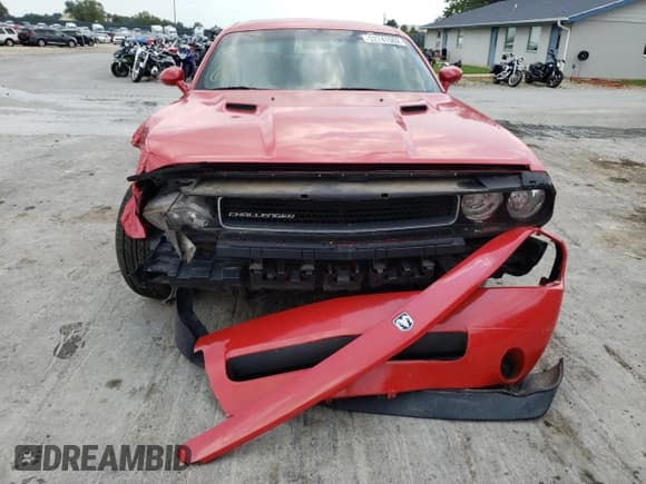 ✅ 2010 Dodge Challenger SE • VIN: 2B3CJ4DV5AH323935 • Lot: 42599043. Wystawiony na Copart z przebiegiem 176 582 mil. Bezpłatny archiwum sprzedaży aukcyjnych z USA i szczegółowy raport historii pojazdu na DreamBid. Zdjęcie 9.